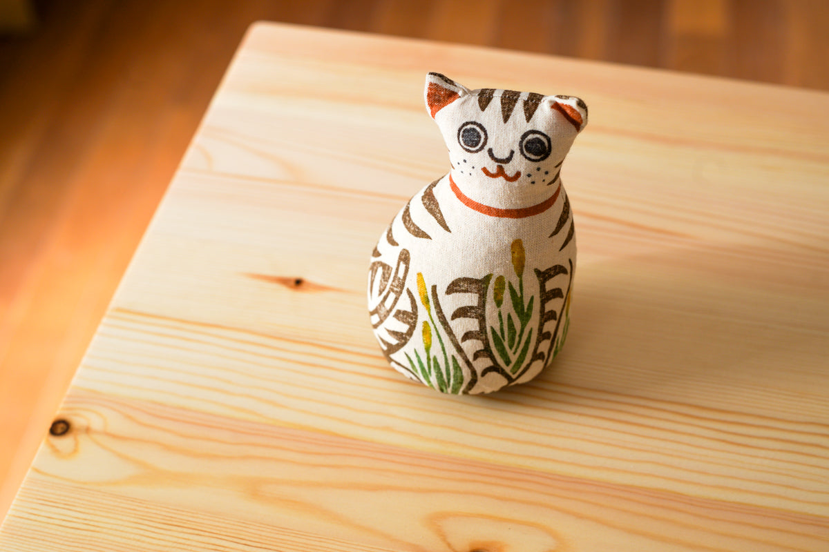 真工藝 | 陣屋福猫(親猫)木版手染ぬいぐるみ