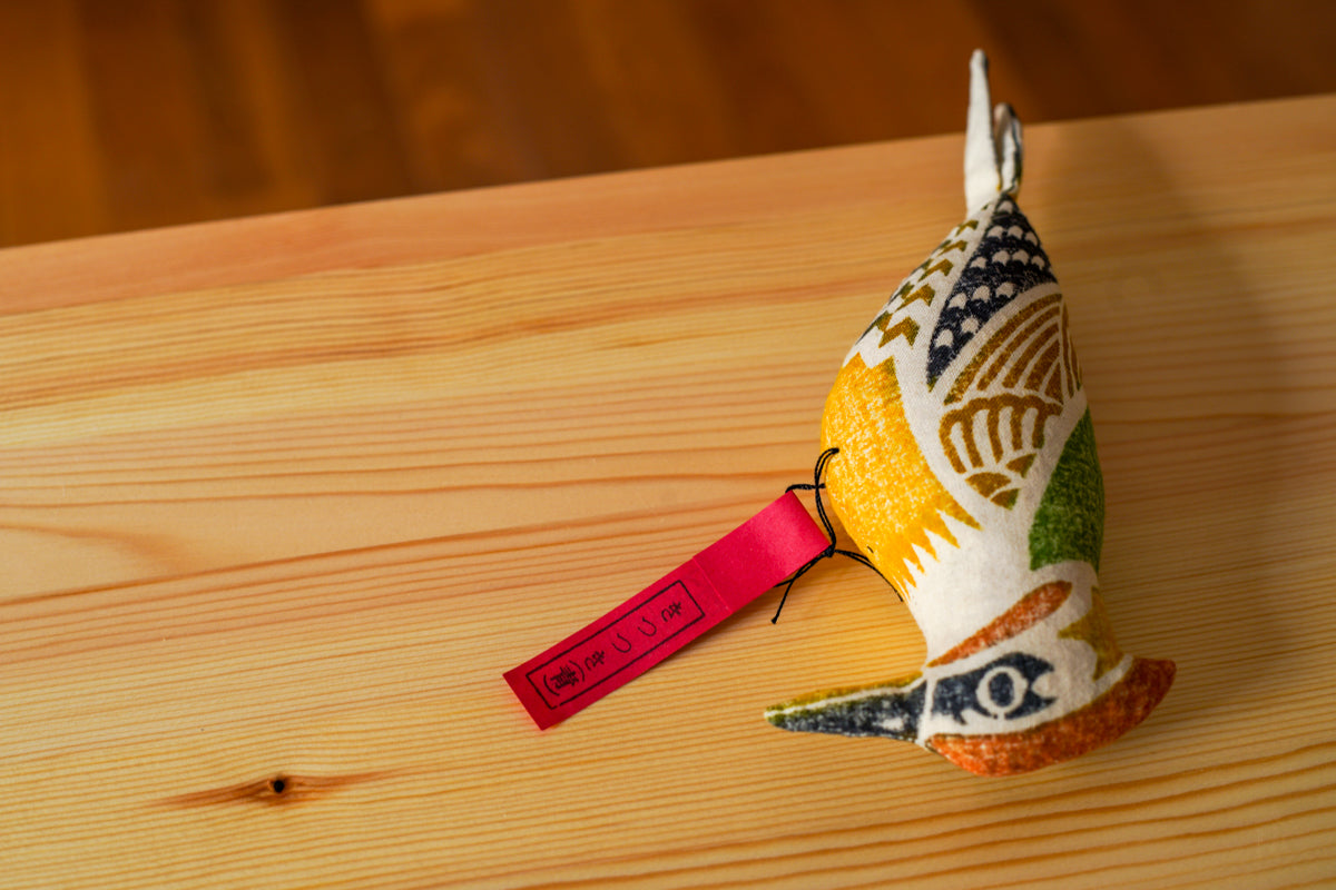 真工藝 | キツツキ 青(アオゲラ)木版手染ぬいぐるみ
