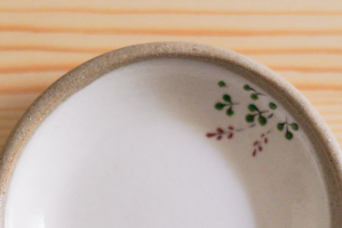 工房kuromiya | 白化粧色絵 豆皿 / 萩