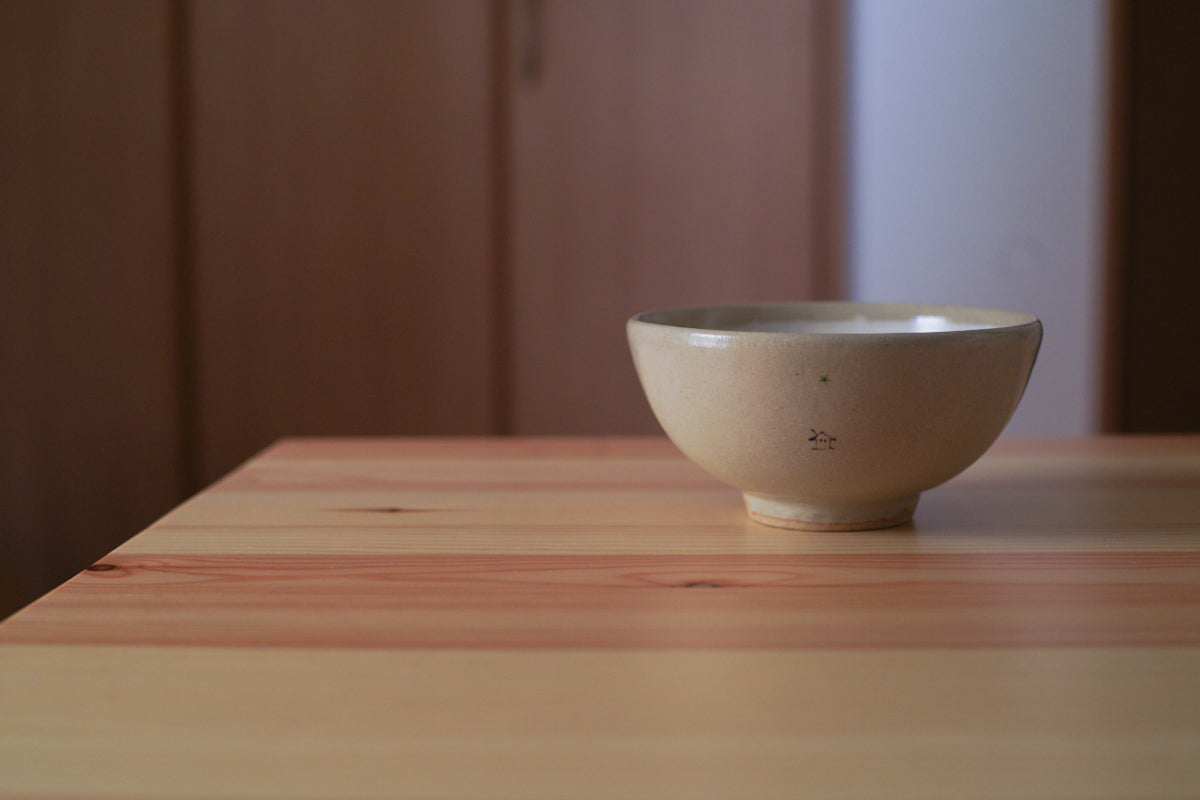 工房kuromiya | 白化粧色絵 ご飯茶碗 家と月