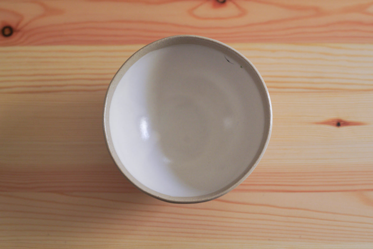 工房kuromiya | 白化粧色絵 ご飯茶碗 家と月