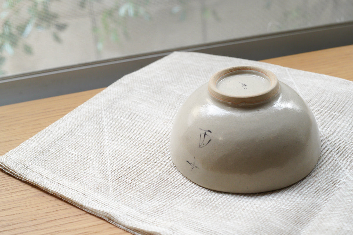 工房kuromiya | 白化粧色絵 ご飯茶碗 / かもめとヨット