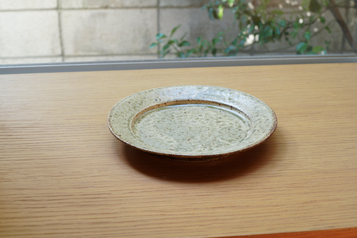 馬渡新平 | ヒビ粉引 リム皿 / 6寸
