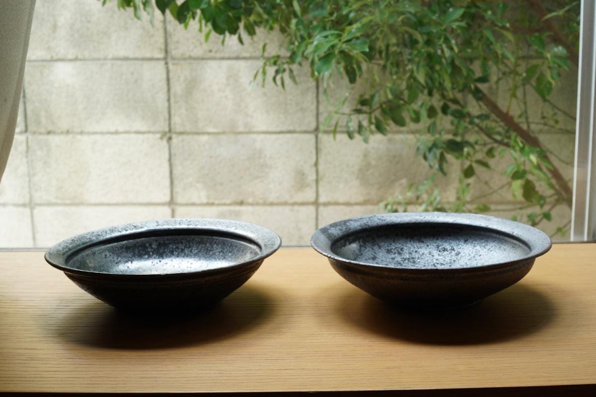 遠藤素子 | リム鉢 鉄釉 / 7寸