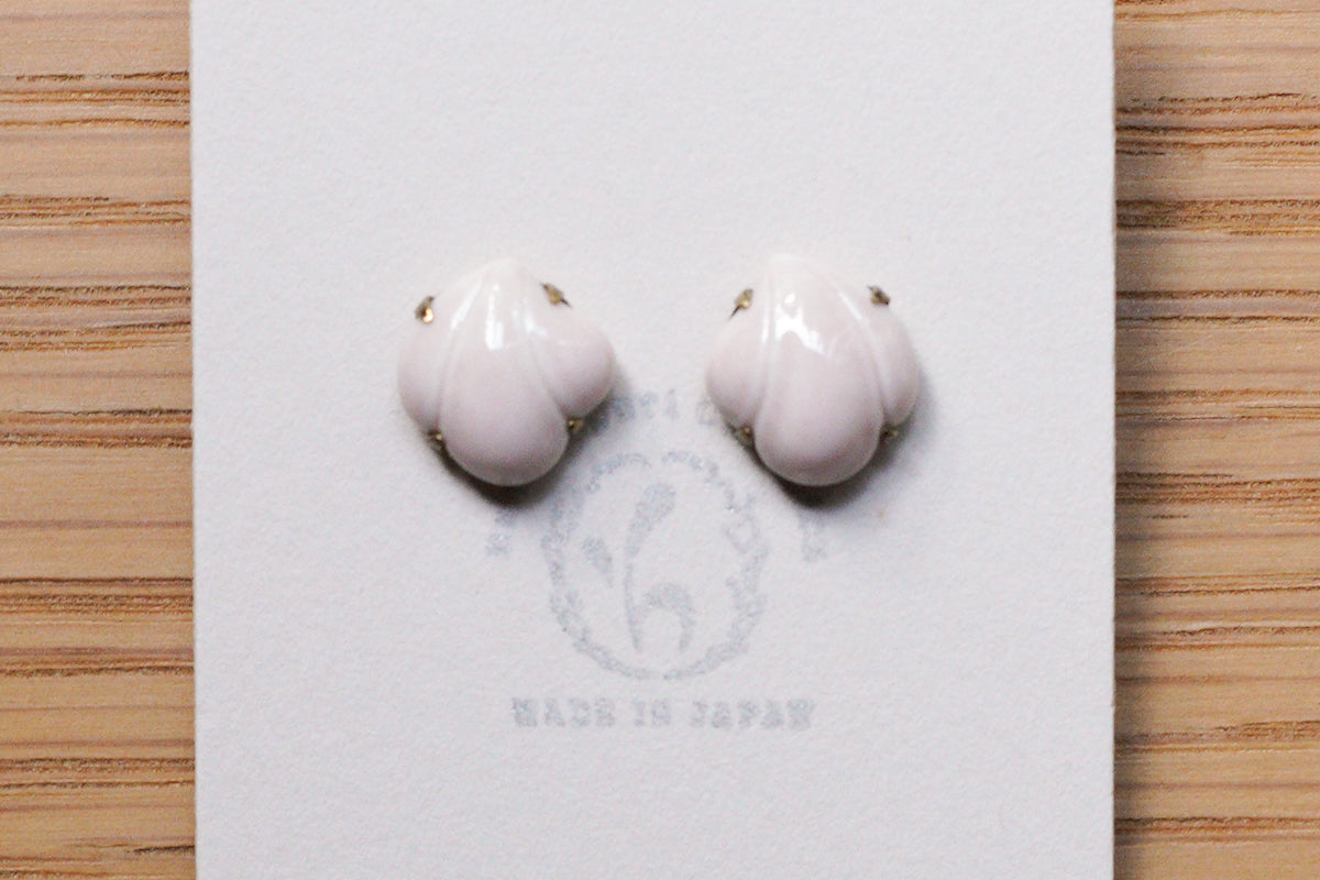 森本浩司 | 花貝ピアス / ピンク