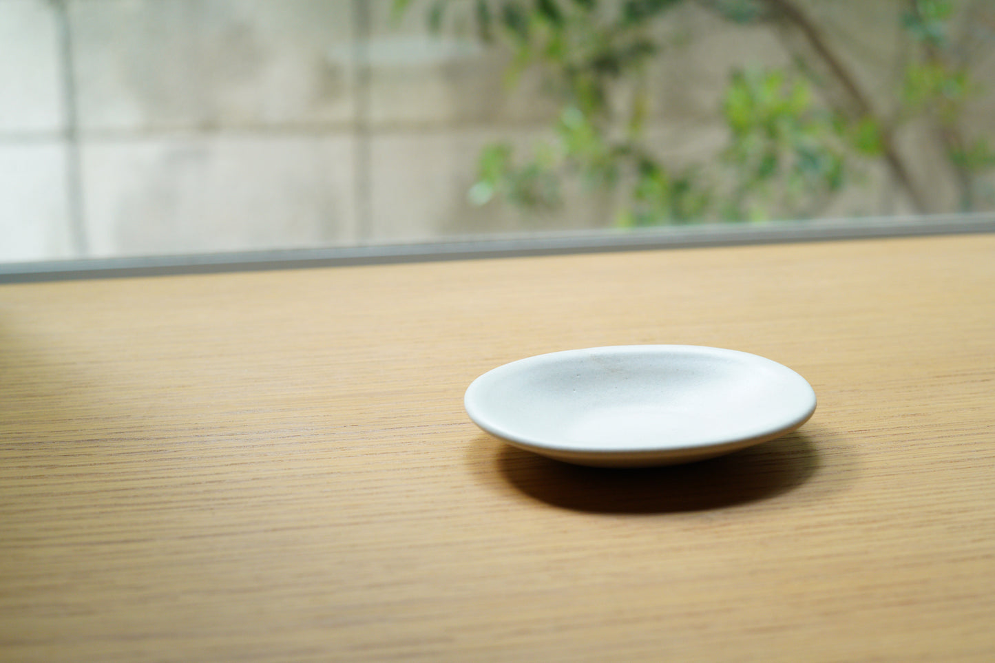 陶房マルヨウ | たまご型豆皿 / 白