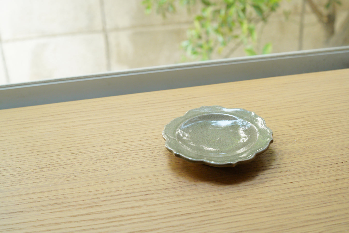 陶房マルヨウ | 稜花豆皿 / グレージュ