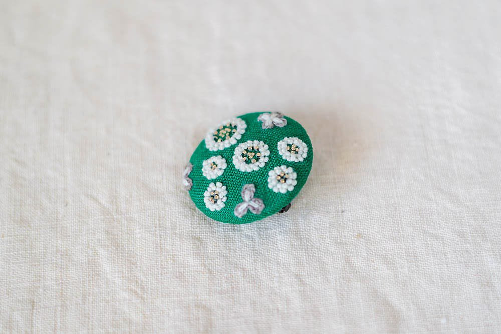 菅間岬 - soji | ウール刺繍ブローチ - いつかの宝探し