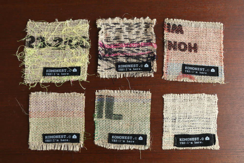 KOMONEST | 麻布 刺繍コースター Page1