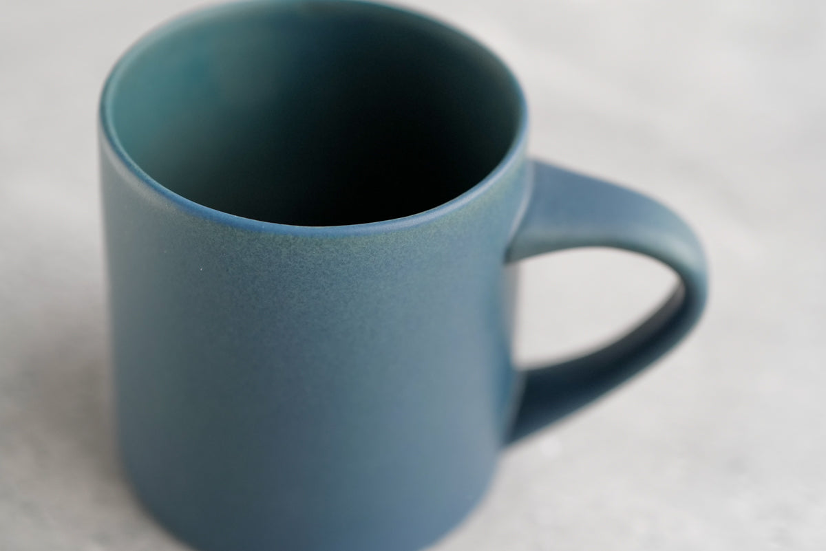 KANEAKI SAKAI POTTERY | flat mug / L / コバルト