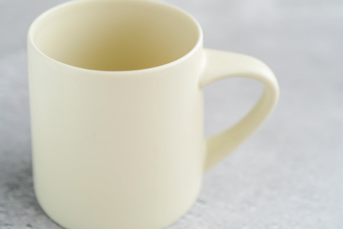 KANEAKI SAKAI POTTERY | flat mug / L / アイボリー