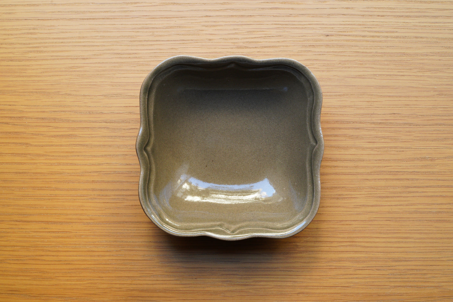 陶房マルヨウ | スクエア洋皿 / 小 / 13cm / グレージュ