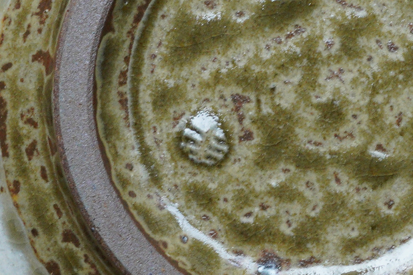 戸津圭一郎 | 灰粉引 三島4寸皿