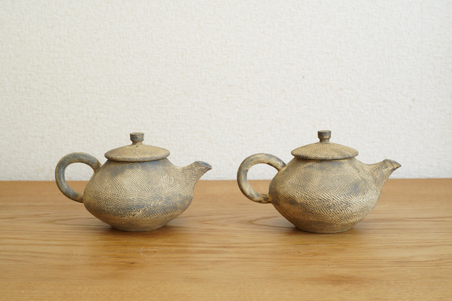 中島智靖 | 枯色引っ搔き 茶壺