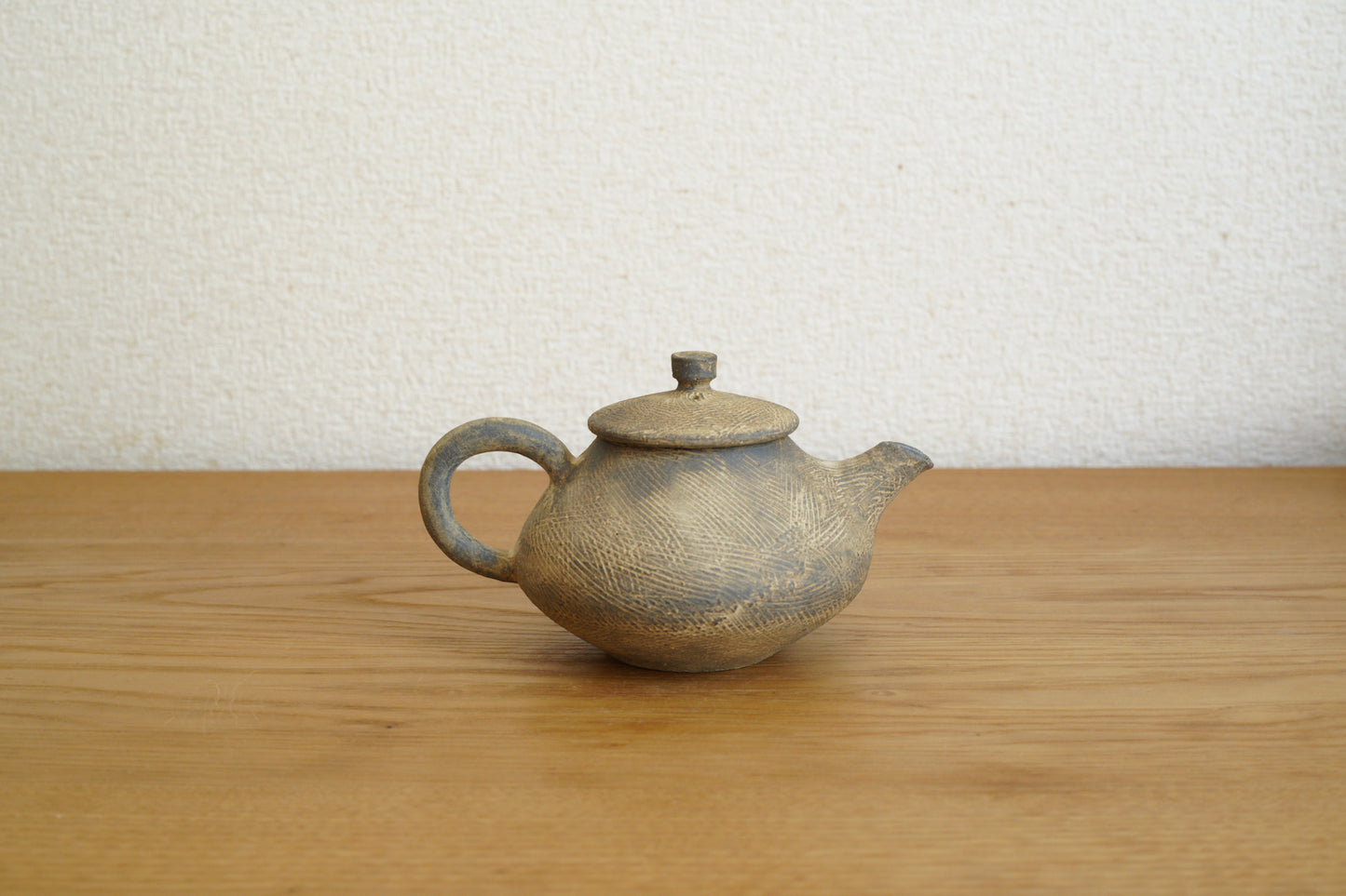 中島智靖 | 枯色引っ搔き 茶壺