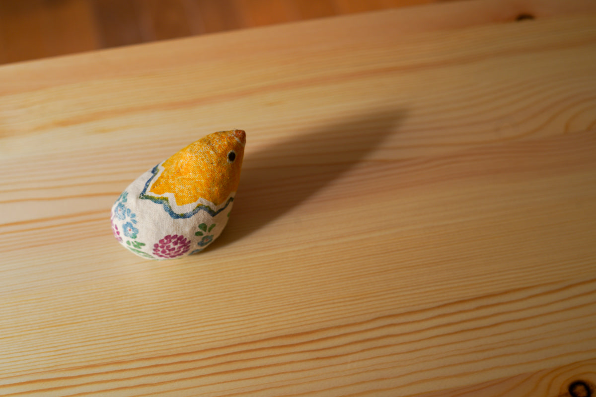 真工藝 | ひよこ 木版手染ぬいぐるみ