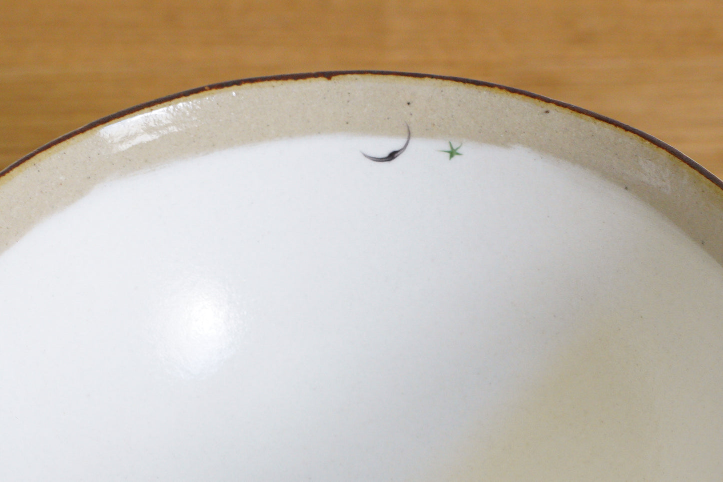 工房kuromiya | 白化粧色絵 ご飯茶碗 家と月