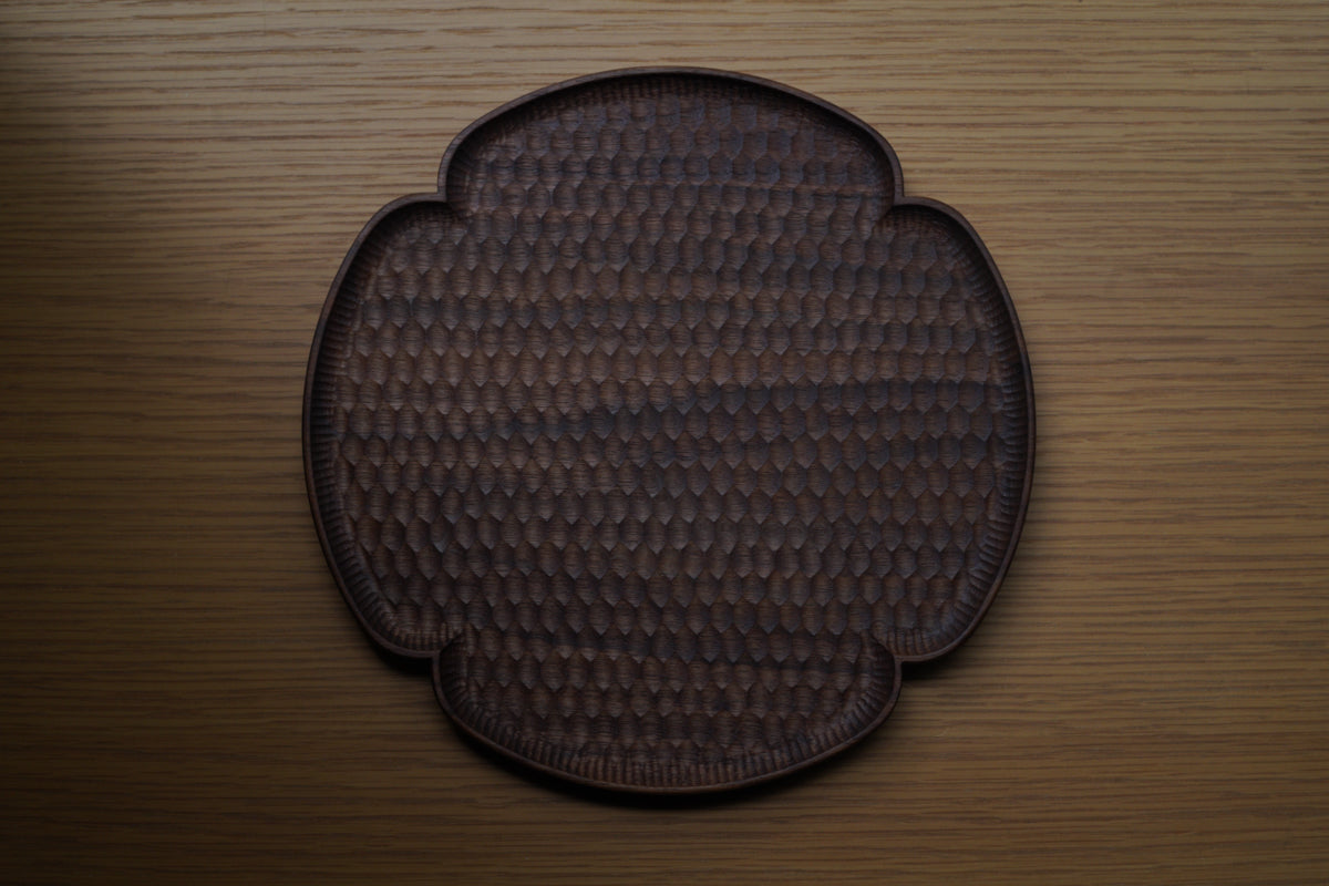 高塚和則 - 木工房玄 | 花形パン皿 / 大 / ウォールナット