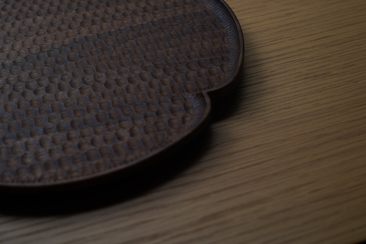 高塚和則 - 木工房玄 | 花形パン皿 / 大 / ウォールナット