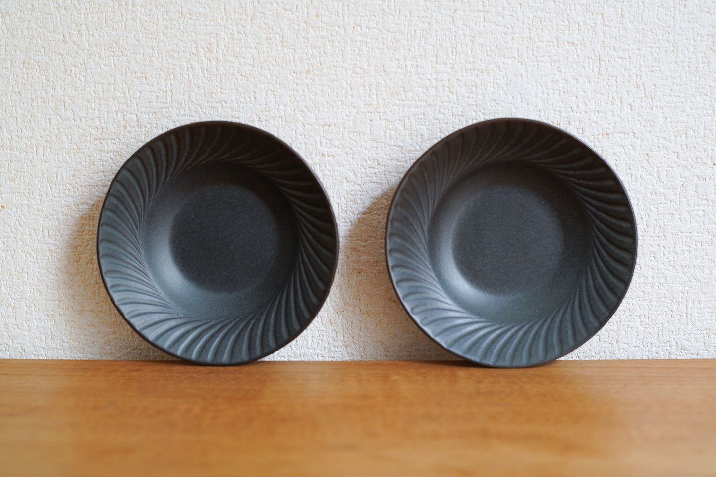 KANEAKI SAKAI POTTERY | koku しのぎ ni