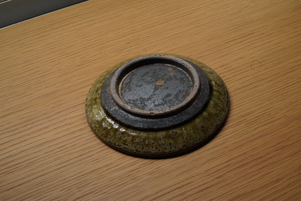 岡村宜治 | 灰釉皿 / 5寸