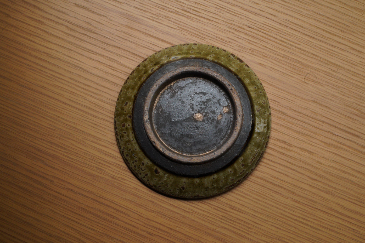 岡村宜治 | 灰釉皿 / 5寸