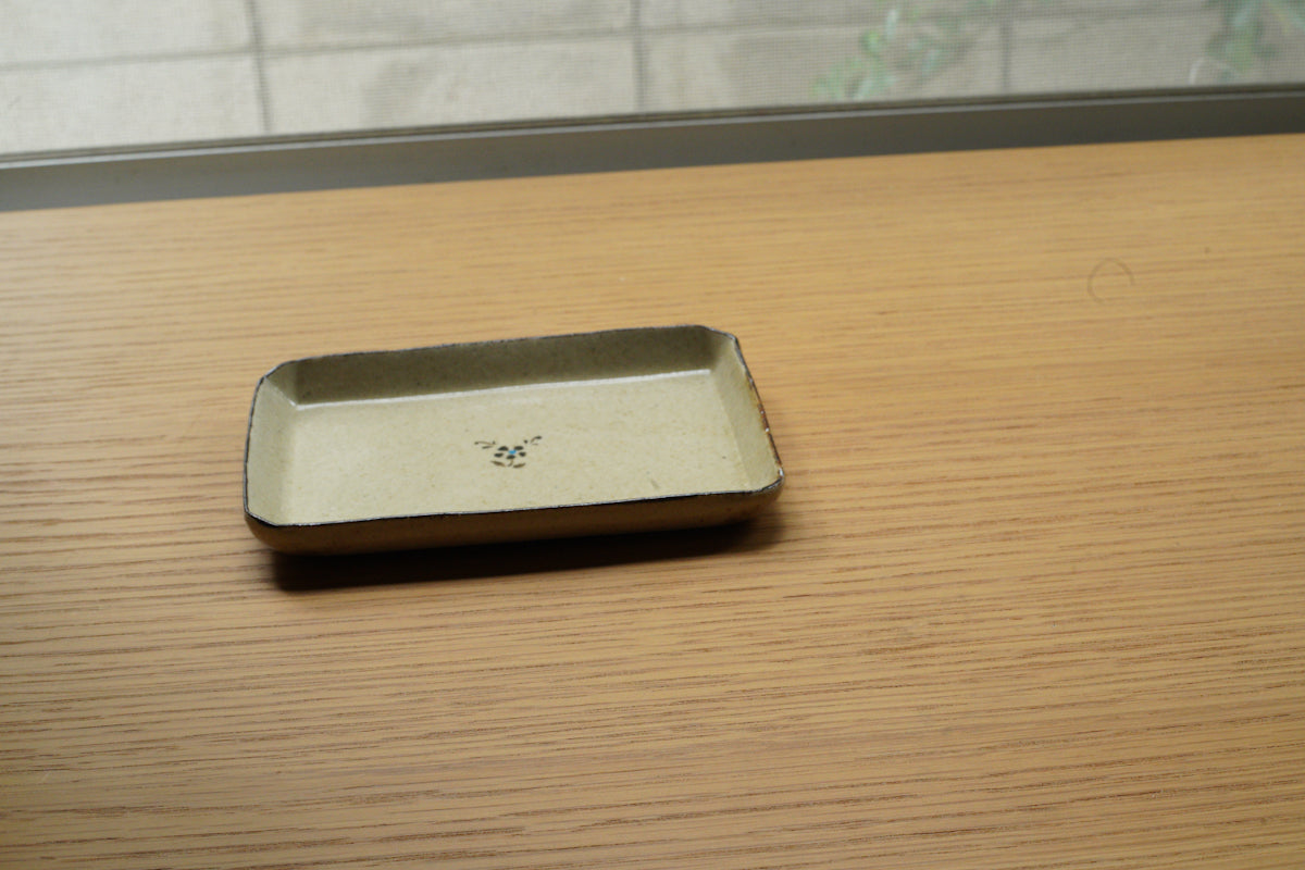 鈴木しのぶ | 四方小皿
