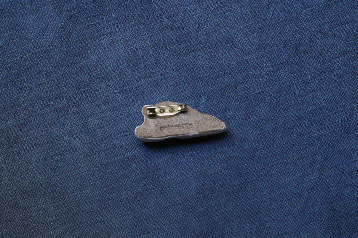 星野綾子 - color+life | ぐだっとシロクマのブローチ