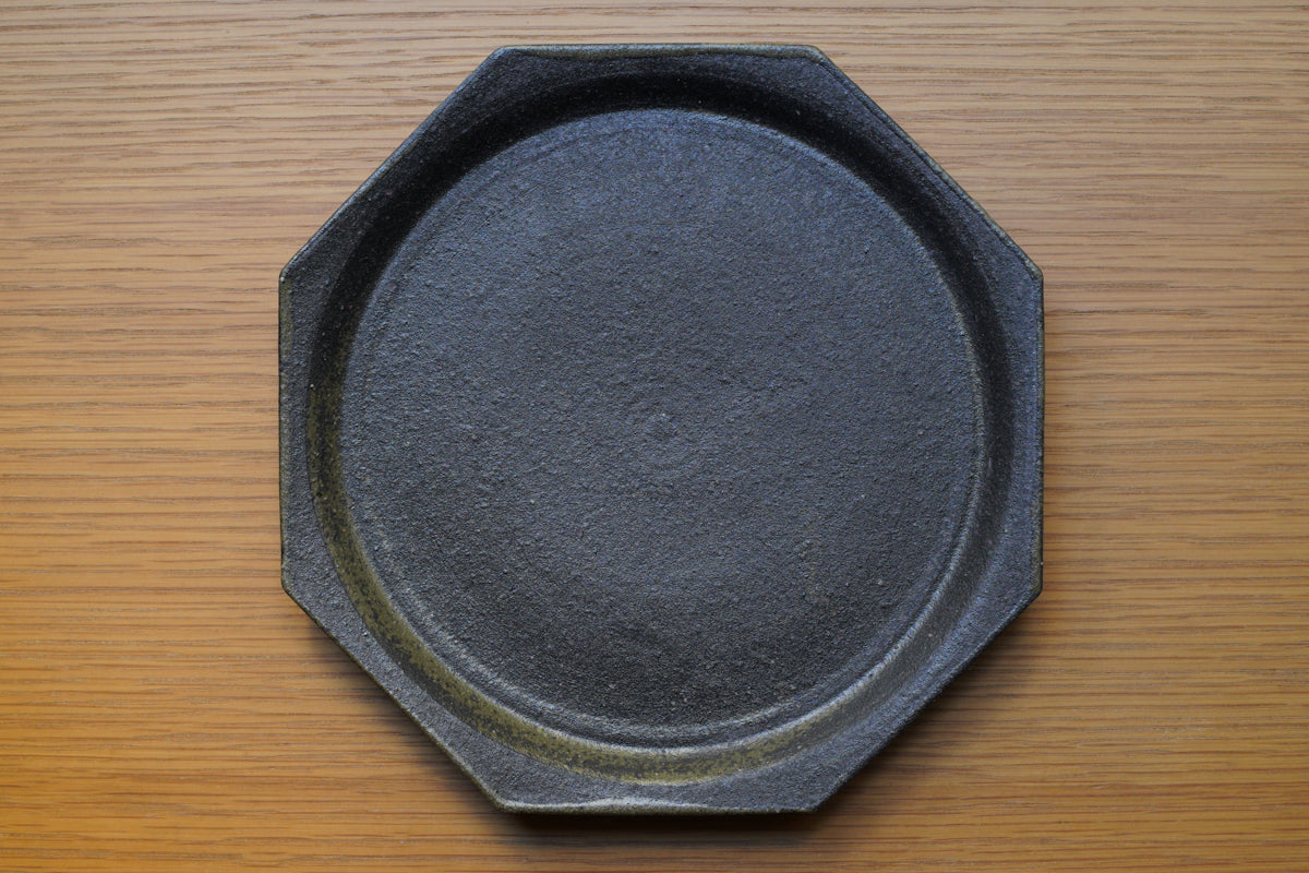 寺田昭洋 | 八角皿 / 7寸 / 黒