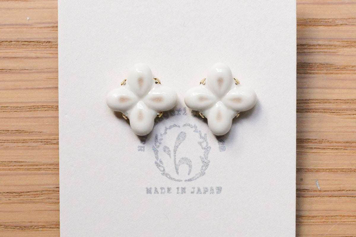 森本浩司 | 花のピアス / ピンク
