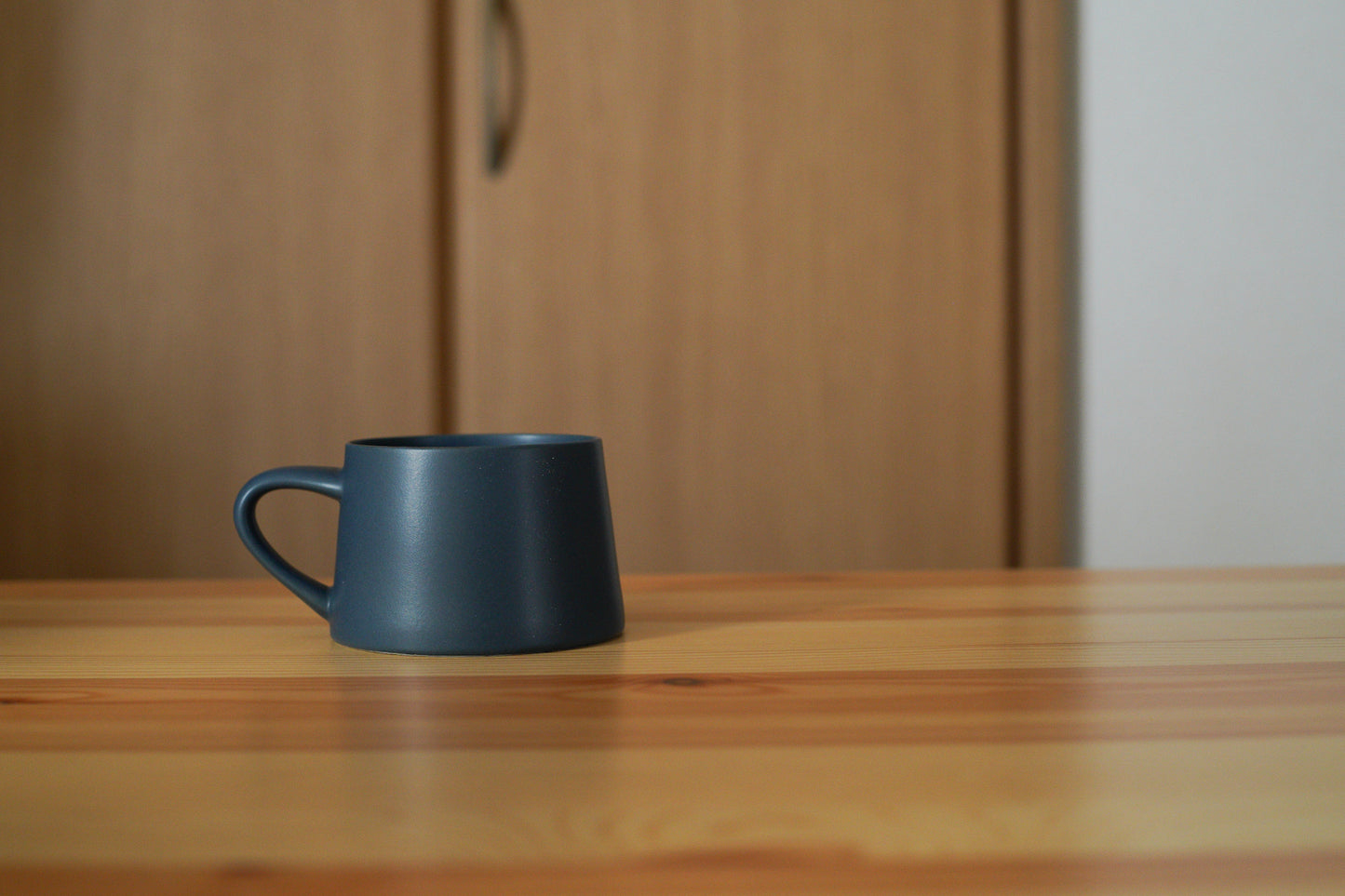 KANEAKI SAKAI POTTERY | flat Smug / コバルト