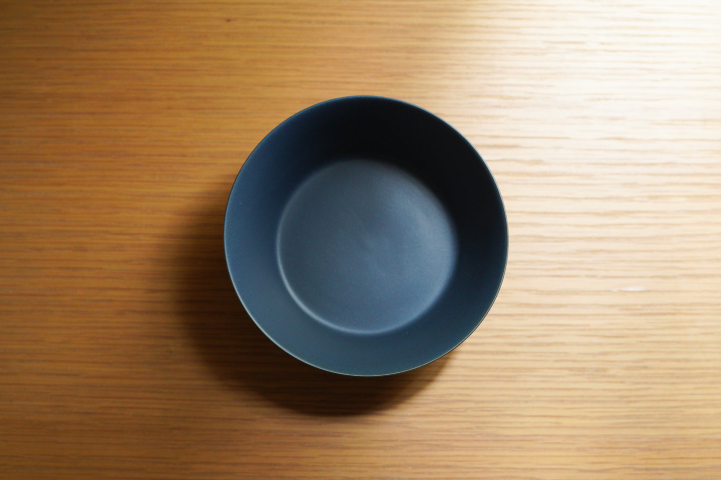 KANEAKI SAKAI POTTERY | flat bowl / コバルト