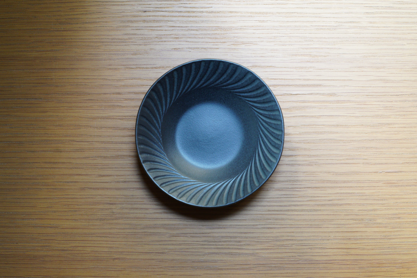 KANEAKI SAKAI POTTERY | koku しのぎ ni