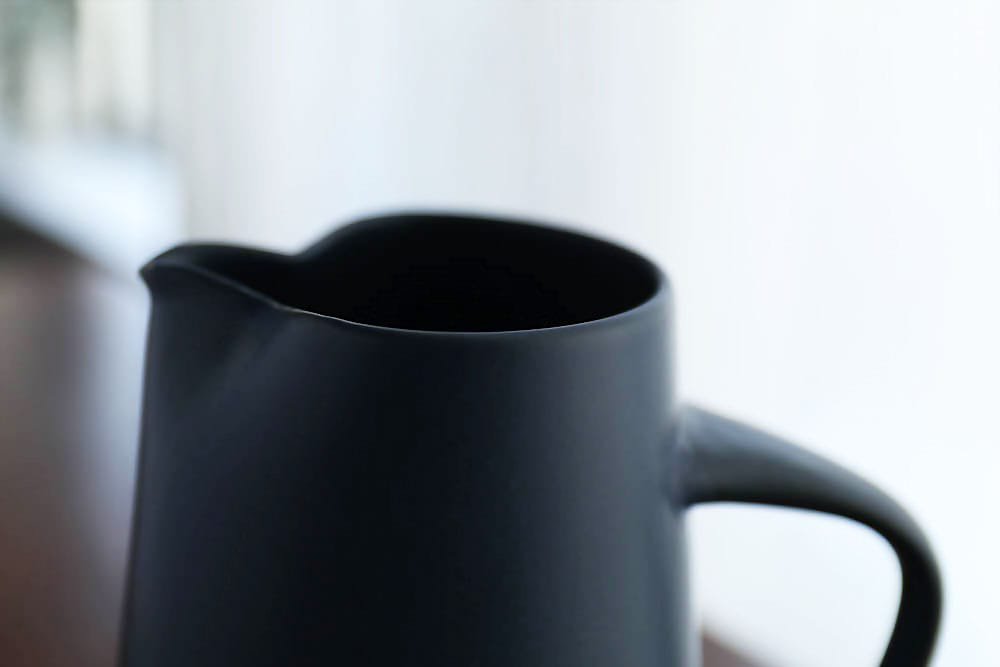 KANEAKI SAKAI POTTERY  |  flat jug - コバルト