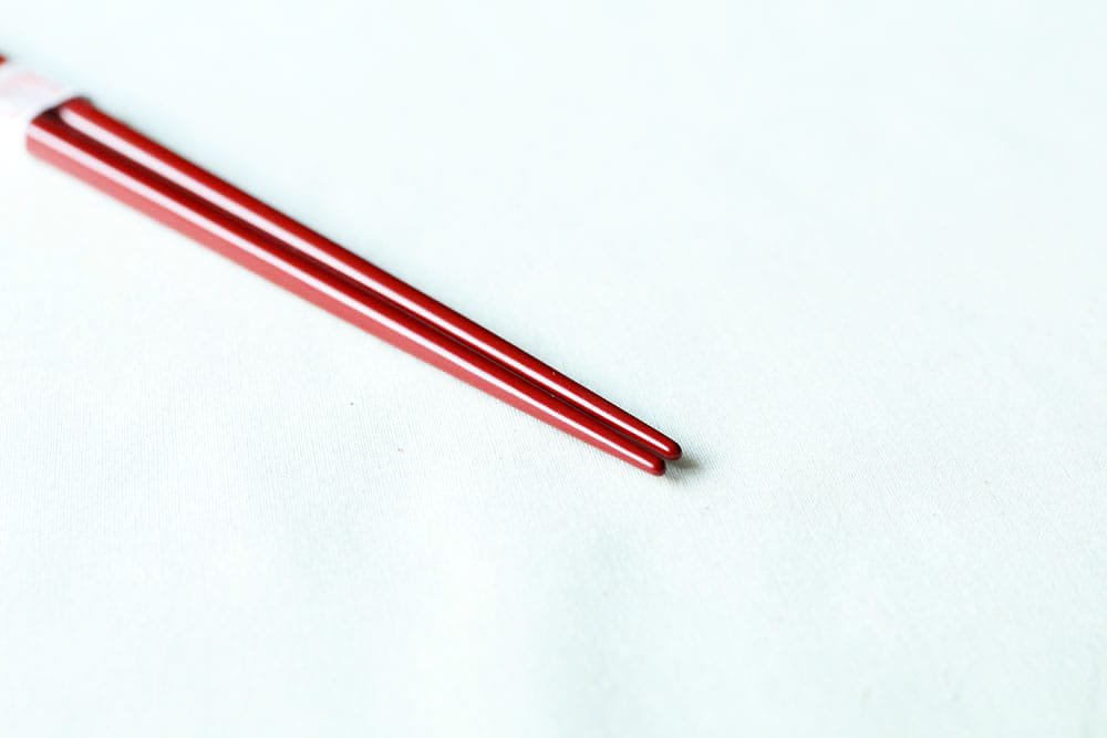 菊池麦彦  |  箸 朱