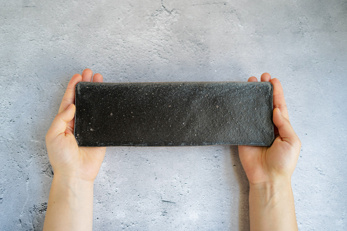 寺田昭洋 | 隅切長角皿 / 黒