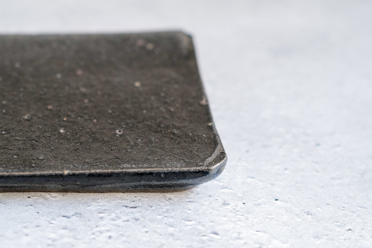 寺田昭洋 | 隅切長角皿 / 黒